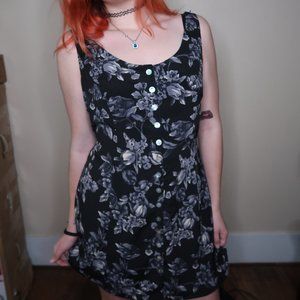 County Seat Black Women's Floral Dress